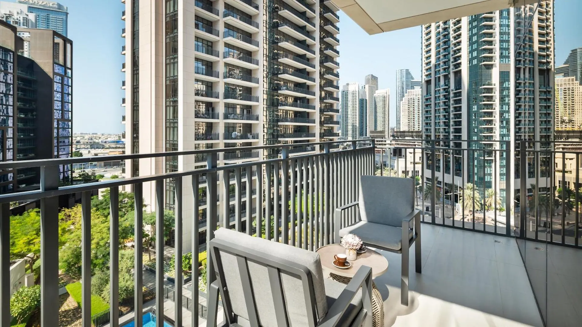 Apartment Downtown Luxury Treat - Premium Location! 2 Bedroom! Dubai