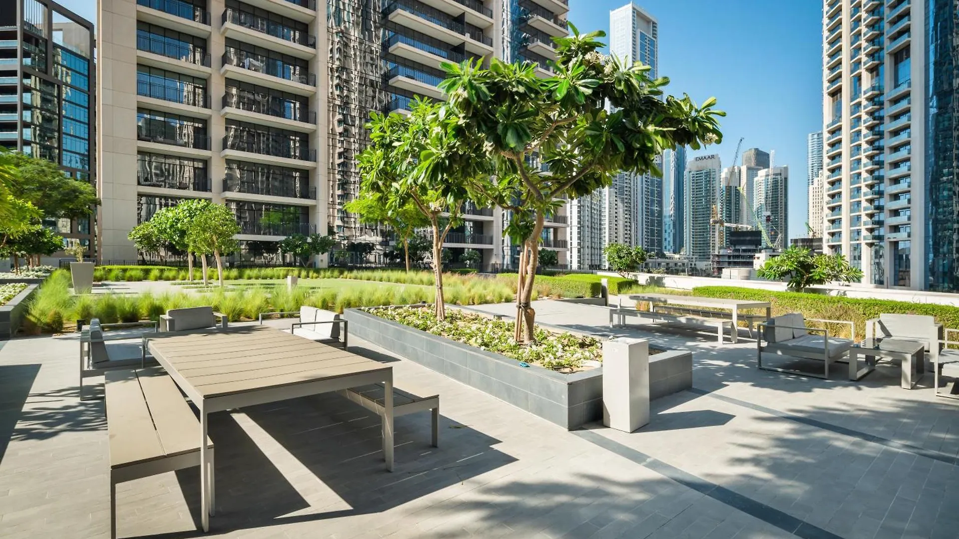 Downtown Luxury Treat - Premium Location! 2 Bedroom! Dubai
