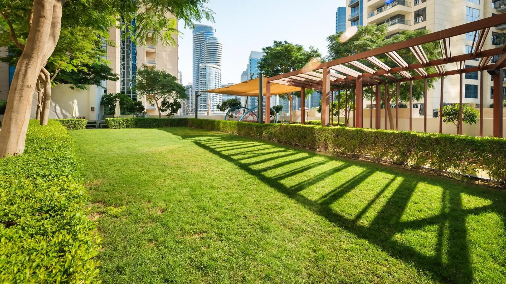 Apartment Downtown Luxury Treat - Premium Location! 2 Bedroom! Dubai